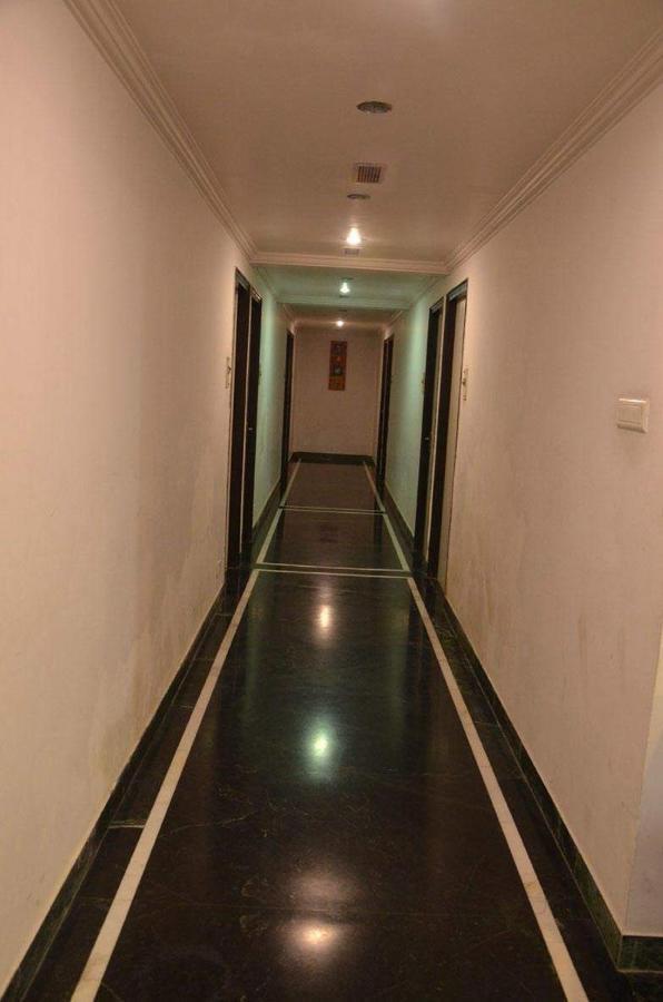 Rass Hotel Kanpur Eksteriør billede