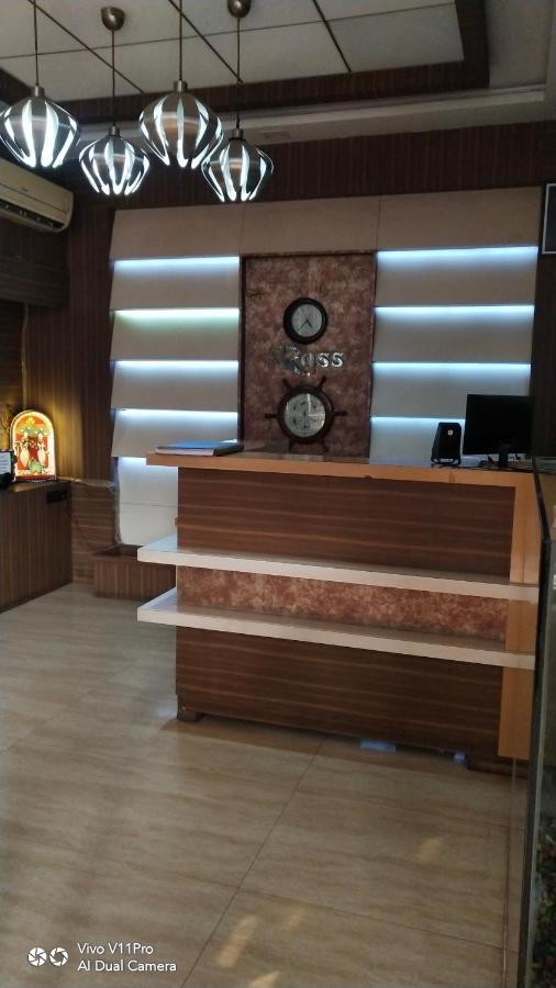 Rass Hotel Kanpur Eksteriør billede