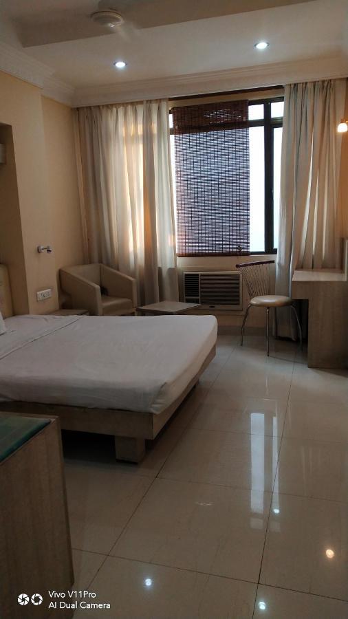 Rass Hotel Kanpur Eksteriør billede