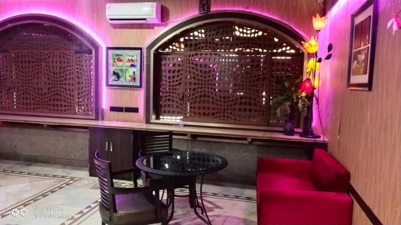 Rass Hotel Kanpur Eksteriør billede