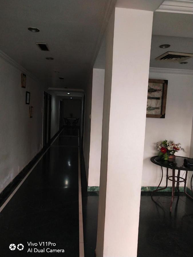 Rass Hotel Kanpur Eksteriør billede