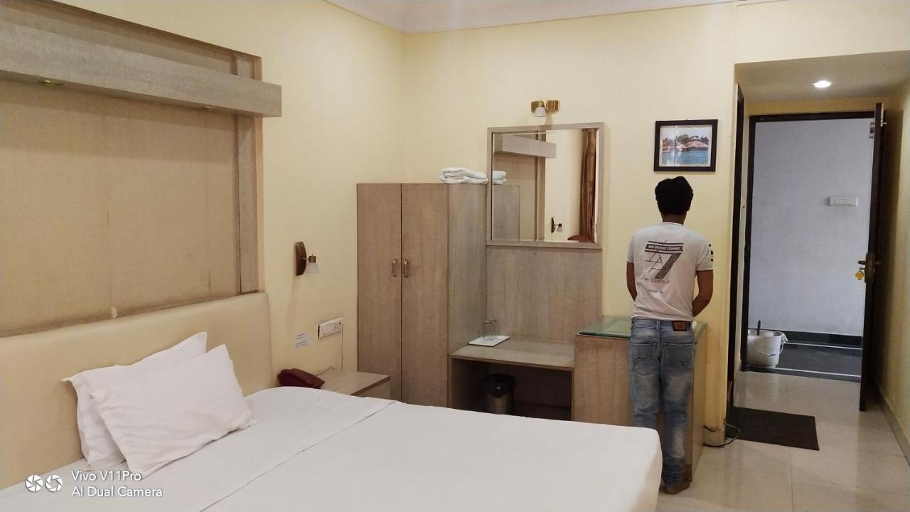 Rass Hotel Kanpur Eksteriør billede